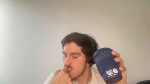 Snapshot of eatwoproject chatting on April 9, 2026, 2:44 pm eatwoproject online show from April 9, 2026, 2:44 pm