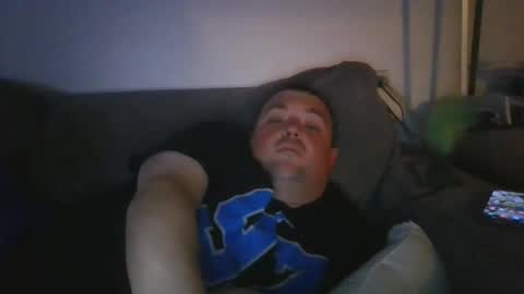 Eazyb91 online show from December 31, 2024, 9:17 pm