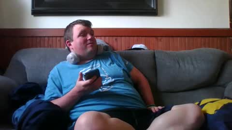 Eazyb91 online show from May 22, 2026, 5:51 pm