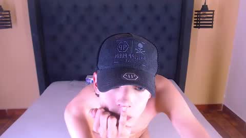 Snapshot of eban_dustan chatting on December 7, 2024, 11:23 pm Eban online show from December 7, 2024, 11:23 pm