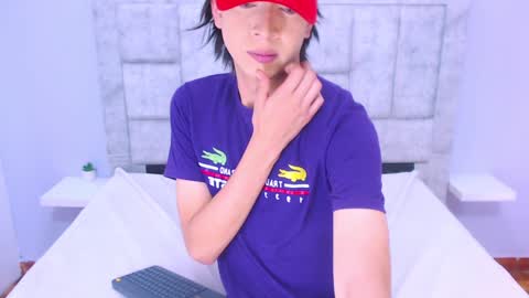 Snapshot of eban_dustan chatting on February 26, 2025, 1:11 am Eban online show from February 26, 2025, 1:11 am