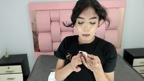 Snapshot of eban_dustan chatting on September 18, 2025, 3:19 am Eban online show from September 18, 2025, 3:19 am