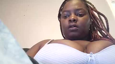 ebonireign online show from October 9, 2025, 2:37 pm