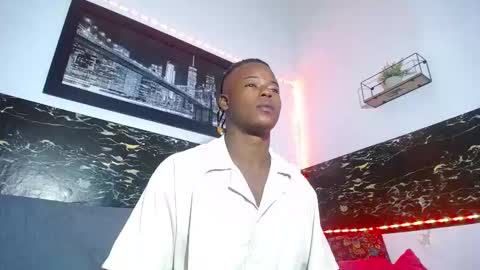 Chris Palaz  online show from October 17, 2025, 4:31 pm