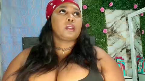 Snapshot of ebony544505 chatting on November 10, 2025, 3:38 am ANGIE online show from November 10, 2025, 3:38 am