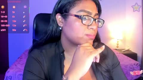 ebony__queen2 online show from April 26, 2026, 8:17 pm