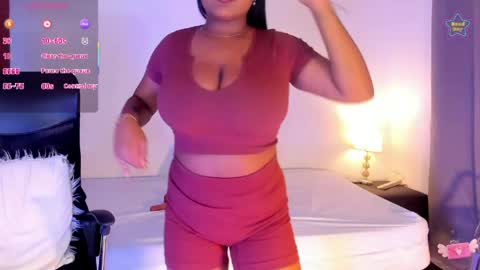ebony__queen2 online show from May 26, 2026, 8:05 pm