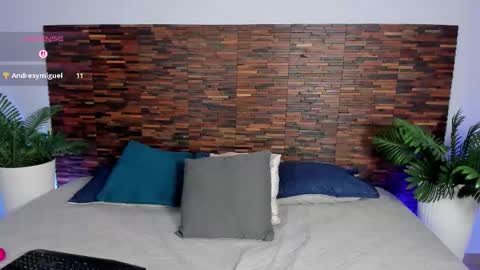 Snapshot of ebony_curly2 chatting on December 20, 2025, 8:27 pm isa online show from December 20, 2025, 8:27 pm