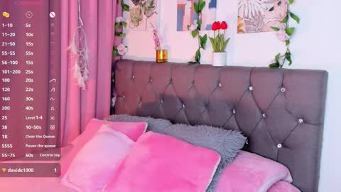 Snapshot of ebony_curly2 chatting on February 4, 2026, 11:09 pm isa online show from February 4, 2026, 11:09 pm