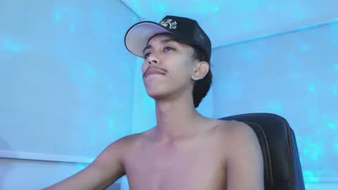 ebony_fuckboy online show from November 10, 2025, 8:08 pm