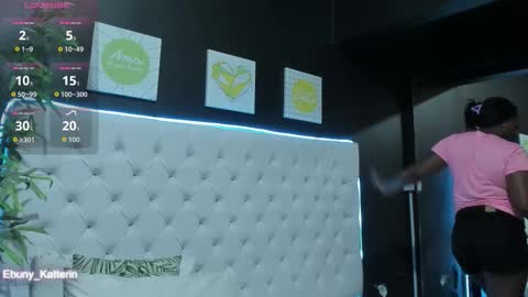 ebony_katterin online show from October 22, 2025, 10:59 am