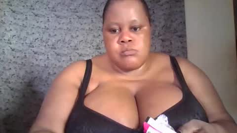 Snapshot of ebony_magixs chatting on September 19, 2025, 7:14 pm ebony_magixs online show from September 19, 2025, 7:14 pm