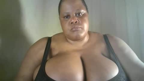 Snapshot of ebony_magixs chatting on September 24, 2025, 1:42 am ebony_magixs online show from September 24, 2025, 1:42 am
