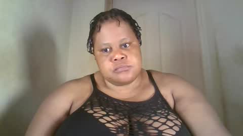 Snapshot of ebony_magixs chatting on October 3, 2025, 2:52 am ebony_magixs online show from October 3, 2025, 2:52 am