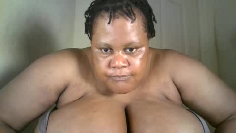 Snapshot of ebony_magixs chatting on October 15, 2025, 2:39 pm ebony_magixs online show from October 15, 2025, 2:39 pm