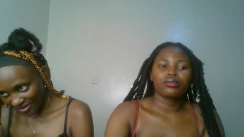 Snapshot of ebony_meeky chatting on September 18, 2025, 5:59 pm ebony_meeky online show from September 18, 2025, 5:59 pm