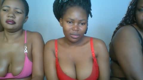 Snapshot of ebony_meeky chatting on October 11, 2025, 5:33 pm ebony_meeky online show from October 11, 2025, 5:33 pm