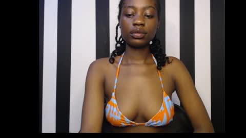 Ella online show from September 19, 2025, 8:16 am