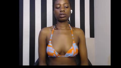 Ella online show from October 13, 2025, 1:05 am