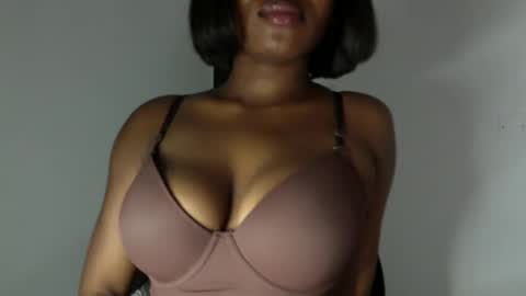 delilah online show from April 18, 2026, 7:58 pm