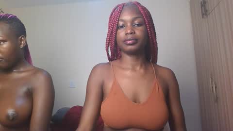 ebonydreamgirl_ online show from September 28, 2025, 6:35 pm