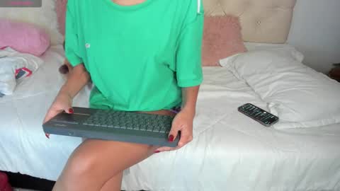 Snapshot of ebonygoddes03 chatting on November 2, 2025, 8:00 pm Queen Ebony online show from November 2, 2025, 8:00 pm