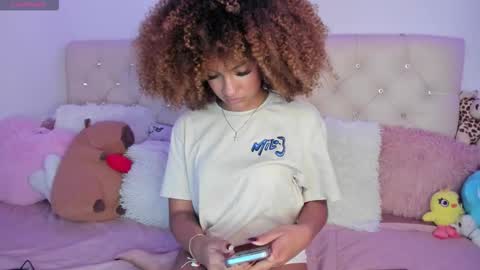 Snapshot of ebonygoddes03 chatting on November 20, 2025, 8:30 pm Queen Ebony online show from November 20, 2025, 8:30 pm