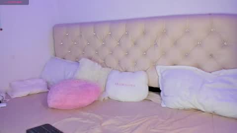 Queen Ebony online show from March 19, 2026, 7:12 am