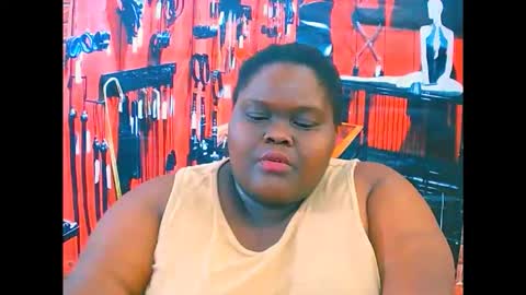 ebonyhotbuns4u2luv online show from October 27, 2025, 10:47 pm