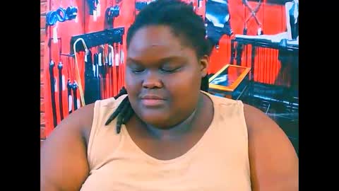 ebonyhotbuns4u2luv online show from November 1, 2025, 8:05 am