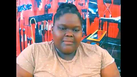 ebonyhotbuns4u2luv online show from November 15, 2025, 6:48 pm