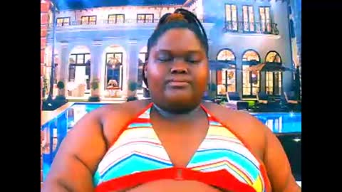 ebonyhotbuns4u2luv online show from April 8, 2026, 6:41 pm