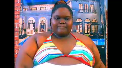 ebonyhotbuns4u2luv online show from April 13, 2026, 5:24 am