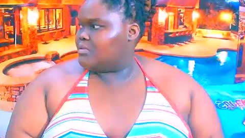 Snapshot of ebonyhotbuns4u2luv chatting on July 13, 2026, 10:40 am ebonyhotbuns4u2luv online show from July 13, 2026, 10:40 am