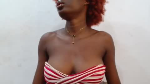 Snapshot of ebonypetiti chatting on February 25, 2026, 9:13 pm queen online show from February 25, 2026, 9:13 pm