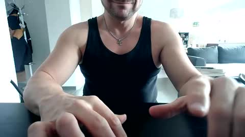 Snapshot of echoesethos chatting on November 20, 2025, 11:10 am Echo online show from November 20, 2025, 11:10 am