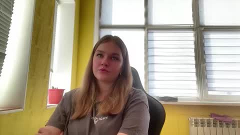 Snapshot of edahucks chatting on February 27, 2026, 11:54 am Mia online show from February 27, 2026, 11:54 am