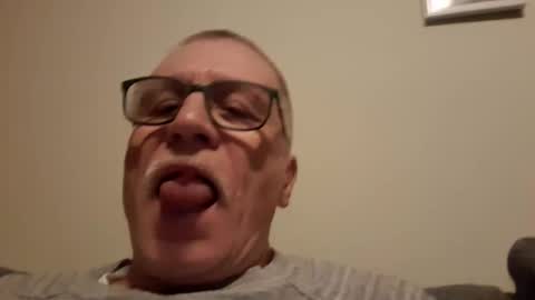 eddy0763 online show from April 20, 2026, 9:27 pm