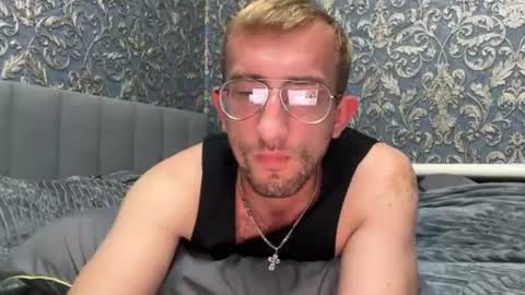 eddy_1994 online show from July 10, 2026, 1:14 pm