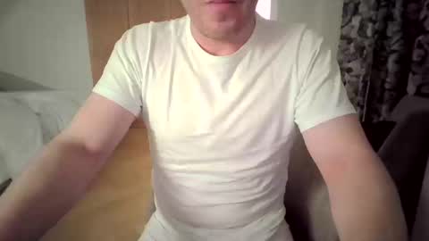 Snapshot of edginghandjober chatting on January 8, 2025, 10:27 pm Edginghandjober online show from January 8, 2025, 10:27 pm