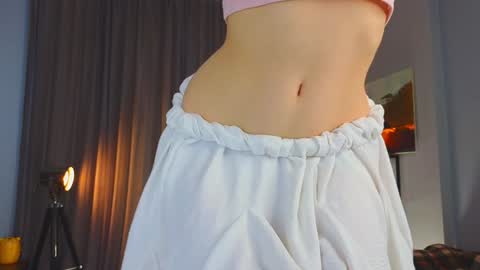 Snapshot of edithbrucker chatting on February 2, 2025, 9:19 am Im Sally  Im new here   lets meet online show from February 2, 2025, 9:19 am