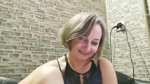 Snapshot of edithmanning chatting on December 25, 2024, 11:11 am edithmanning online show from December 25, 2024, 11:11 am