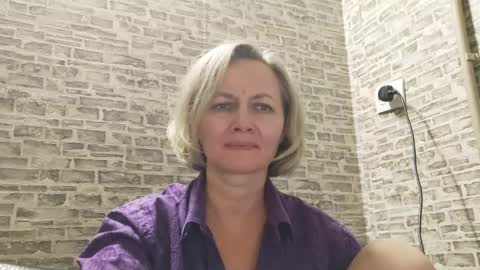 Snapshot of edithmanning chatting on December 27, 2024, 1:50 pm edithmanning online show from December 27, 2024, 1:50 pm