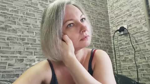 Snapshot of edithmanning chatting on January 5, 2025, 9:05 am edithmanning online show from January 5, 2025, 9:05 am