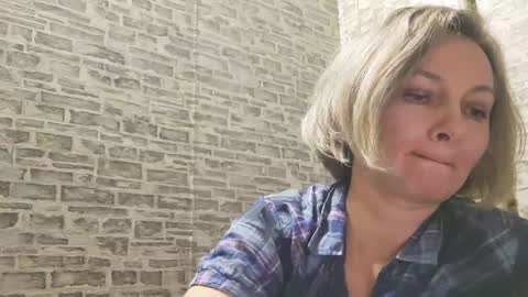 Snapshot of edithmanning chatting on January 8, 2025, 3:28 pm edithmanning online show from January 8, 2025, 3:28 pm