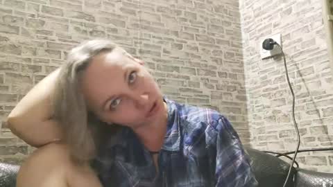 Snapshot of edithmanning chatting on January 9, 2025, 3:23 pm edithmanning online show from January 9, 2025, 3:23 pm