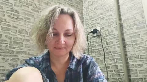 Snapshot of edithmanning chatting on January 13, 2025, 7:32 am edithmanning online show from January 13, 2025, 7:32 am