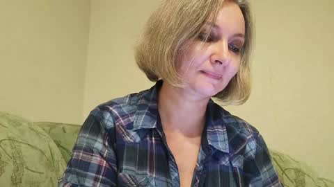 Snapshot of edithmanning chatting on January 20, 2025, 8:41 am edithmanning online show from January 20, 2025, 8:41 am