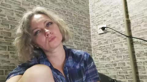 Snapshot of edithmanning chatting on January 25, 2025, 2:47 pm edithmanning online show from January 25, 2025, 2:47 pm