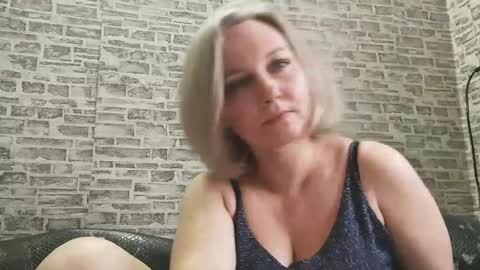 Snapshot of edithmanning chatting on March 3, 2025, 12:16 pm edithmanning online show from March 3, 2025, 12:16 pm